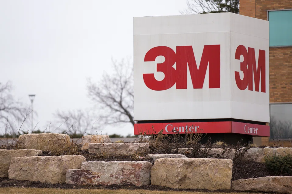 3M plans to funnel US$1 billion to a trust that would pay people suing over the earplugs and has set aside US$240 million to fund the bankruptcy itself. 