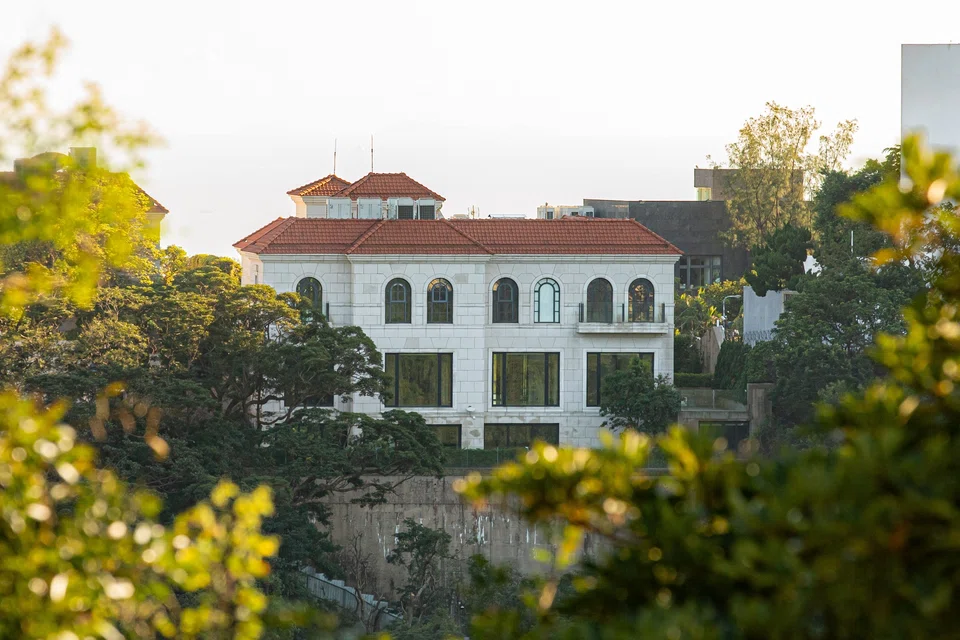 The luxury property on the Peak, which had been seized by creditors, was sold for HK$470 million (S$81.1 million), just over half the previous valuation of HK$880 million a year ago.