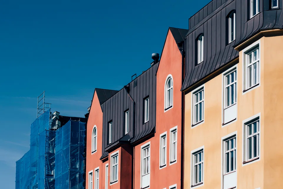 Rising inflation and higher funding costs are hurting Swedish real-estate companies, whose debt-driven growth strategies are fast becoming unprofitable, or unfeasible, when refinancing options dry up. 