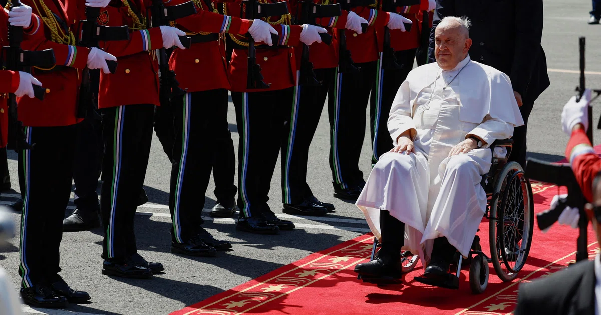 Pope lands in Catholic-majority East Timor to rock star welcome - The ...