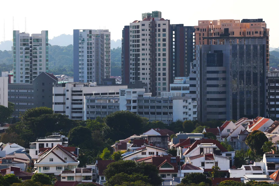 Transaction volume rose by 25 per cent quarter on quarter to 6,715 units in Q4 on a higher number of units launched by developers.