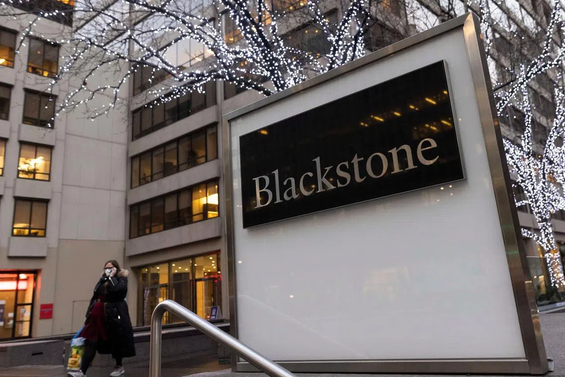 Blackstone headquarters in New York City. PE funds that receive significant coverage in the book include Stephen Schwarzman’s Blackstone Group, Kohlberg Kravis Roberts (KKR), and the Carlyle Group.