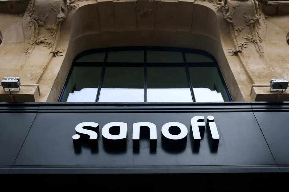 The revenue from Sanofi's top-selling skin and asthma drug Dupixent continued to expand, surging by 31% to 4.2 billion euros.