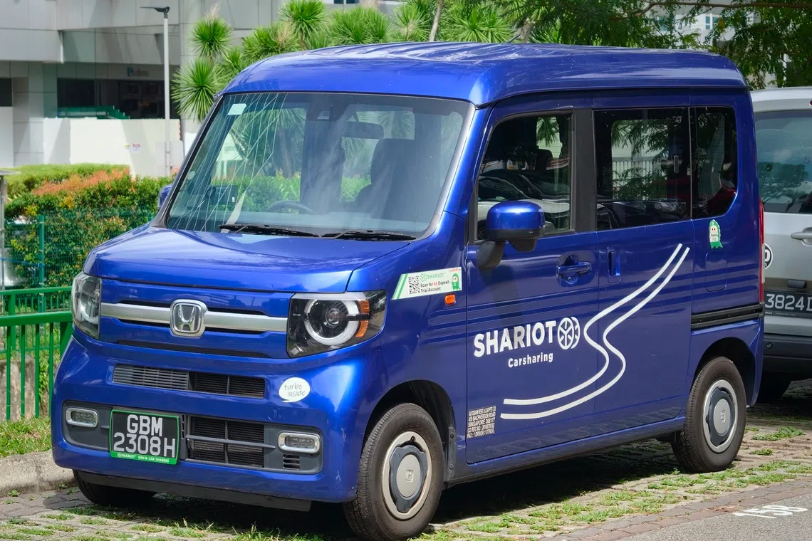 Shariot's sister company Autobahn Rent A Car has a fleet of 1,700 vehicles, which industry observers estimate cost at least S$100 million. 