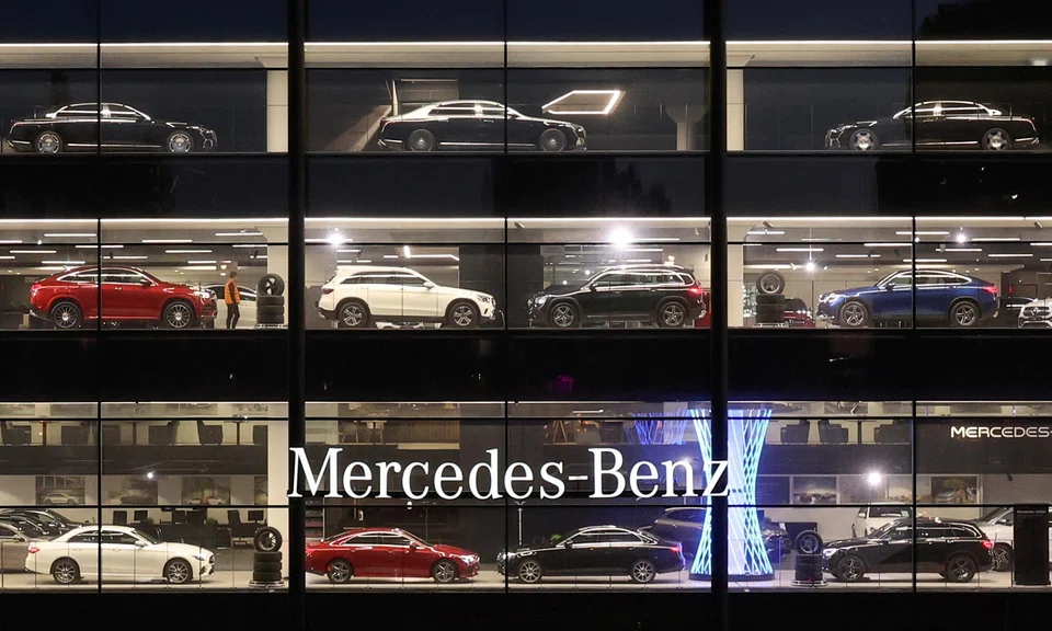 Mercedes-Benz said it recorded an operating profit of 5.5 billion euros (S$8 billion) in the first quarter of 2023, up from 5.2 billion in the same period last year. 