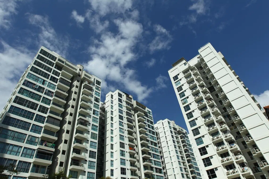 Among the three private non-landed property segments, the mass market segment is consistently the largest sector in the past 19 years in terms of the number of housing units transacted. 