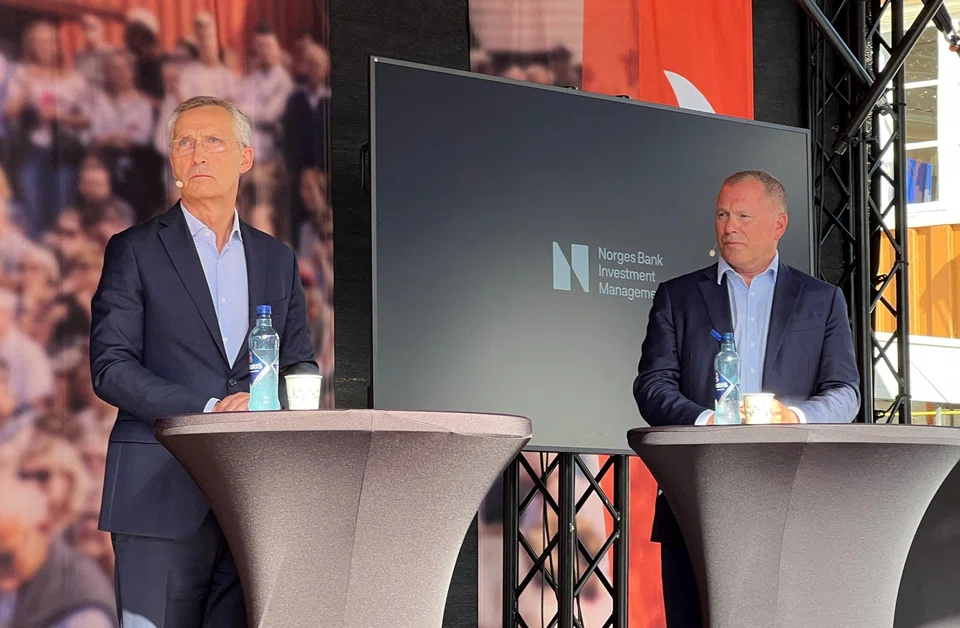 Nicolai Tangen (right) and Norwegian Finance Minister Jens Stoltenberg at a town hall meeting. Since Tangen became CEO of Norges Bank Investment Management, which manages Norway’s sovereign wealth fund, its value has increased about 80%.