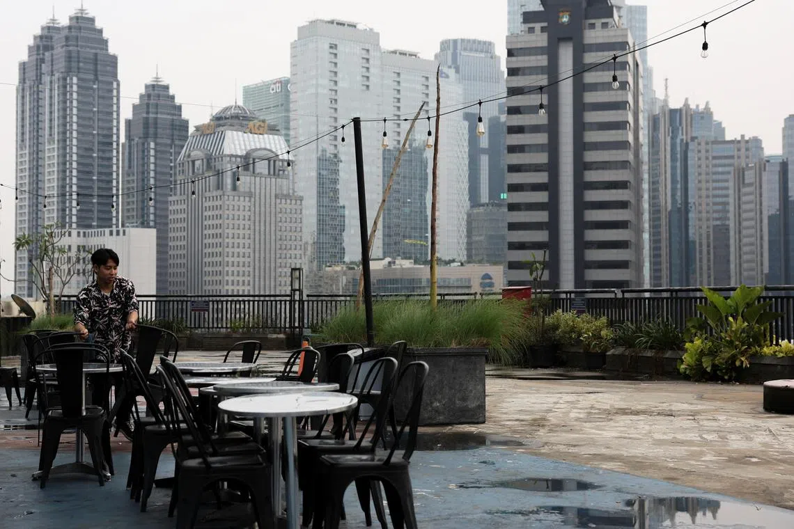 Indonesian businesses and unions have called for the legislated increase in the VAT rate to be paused because the economic environment is deteriorating.