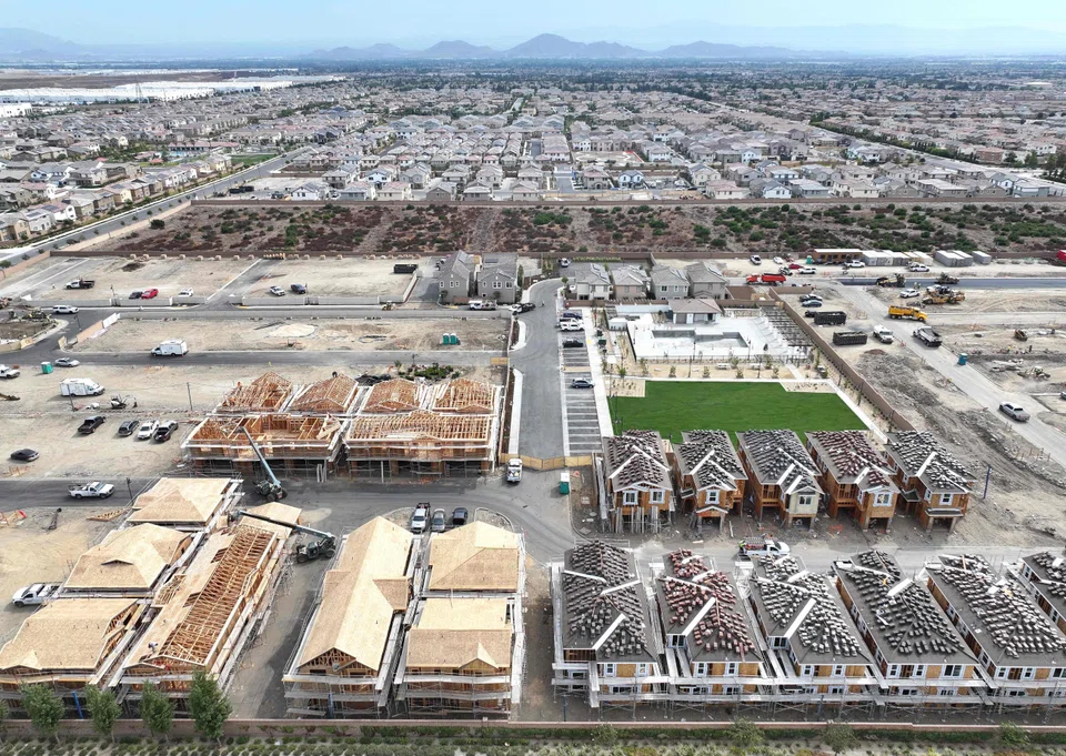 The National Association of Realtors’ gauge for months of supply of existing homes for sale is near the highest in nine years. 