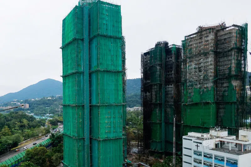 The government ordered the immediate removal of scaffolding nets on all public and private residential buildings by Saturday.