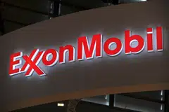 Exxon has been working with an adviser to help sell its 59 gas stations in Singapore, a disposal that could be worth about US$1 billion.
