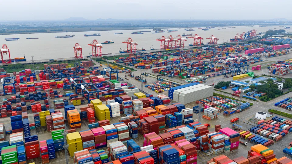 The ongoing “war of words” between China and the United States has reinforced concerns over potential tariff or regulatory changes, leading some importers to diversify sourcing away from China.