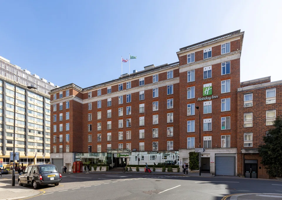 Holiday Inn London on Kensington High Street is freehold with 706 rooms, and is located a 15-minute walk from exhibition centre Olympia London.