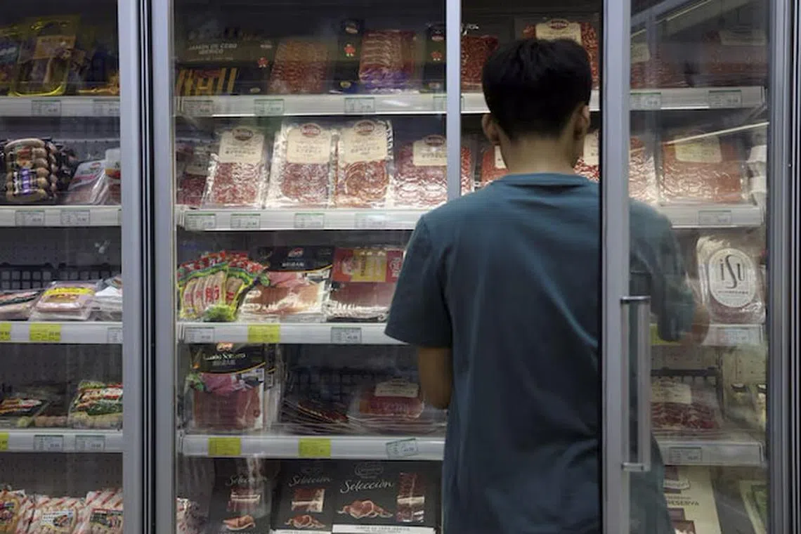 The investigation will focus on pork intended for human consumption, such as fresh, cold and frozen whole cuts, as well as pig intestines, bladders and stomachs.