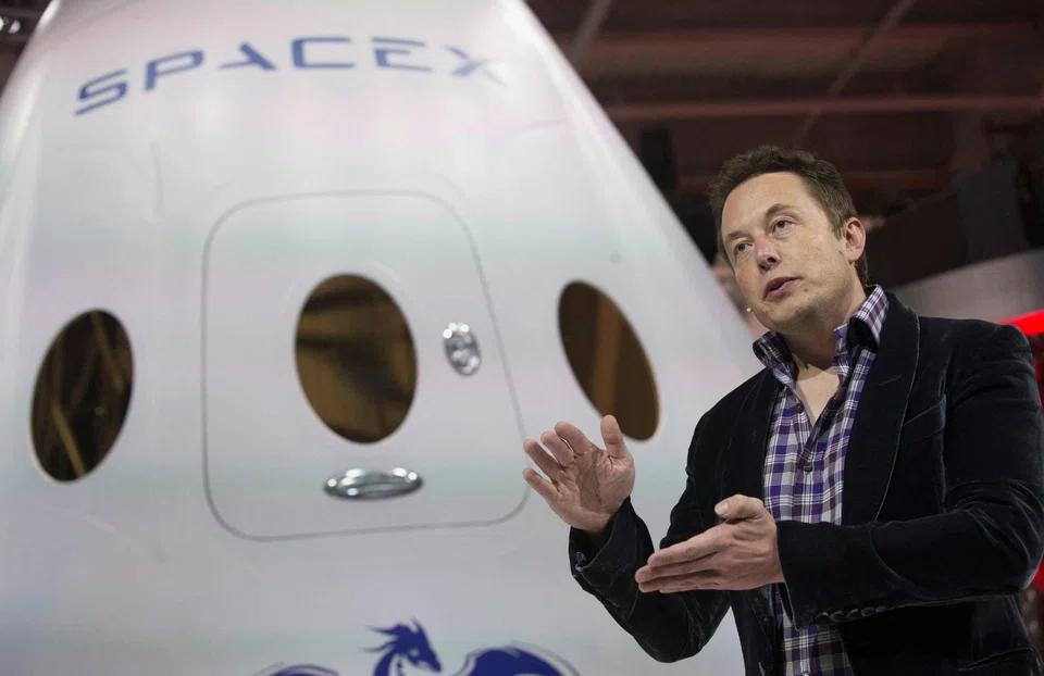 The tender offer would value Elon Musk's SpaceX at more than US$250 billion.