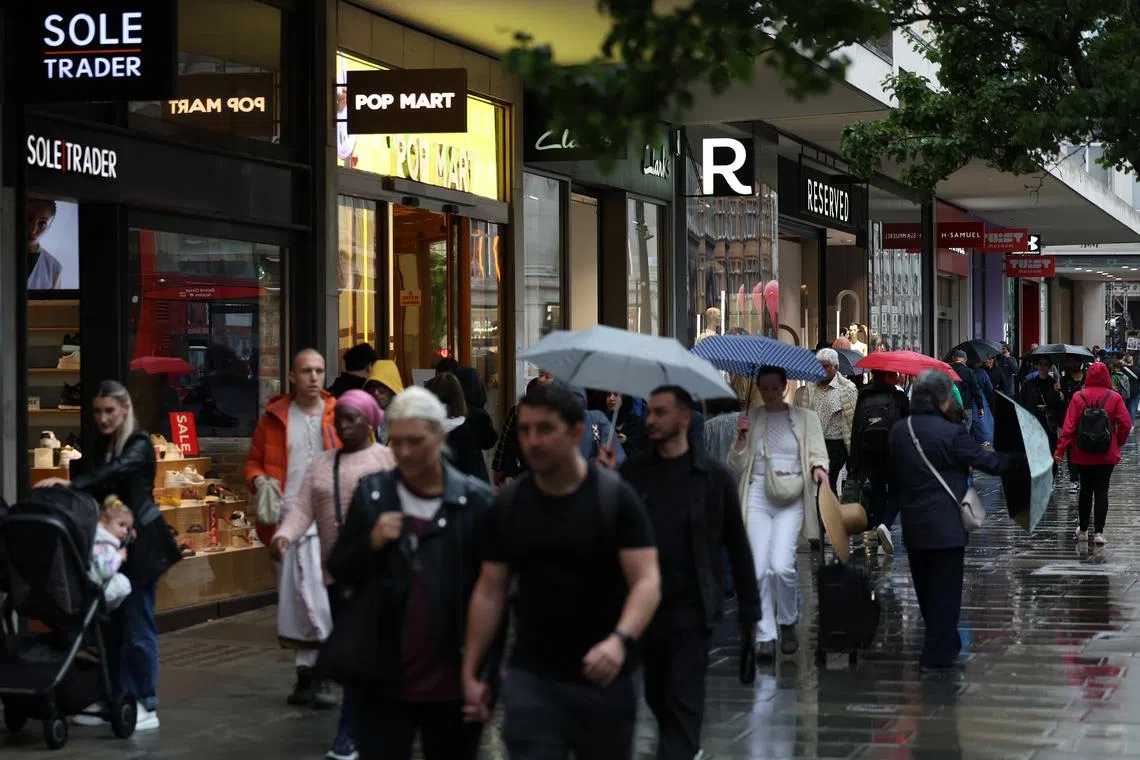 epa11468182 Shoppers on Oxford Street in London, Britain, 09 July 2024. The British Retail Consortium has released data showing a 0.2 percent fall in retail sales for June compared to this time last year. Poor weather and the cost of living crisis have kept shoppers off the high street.  EPA-EFE/ANDY RAIN