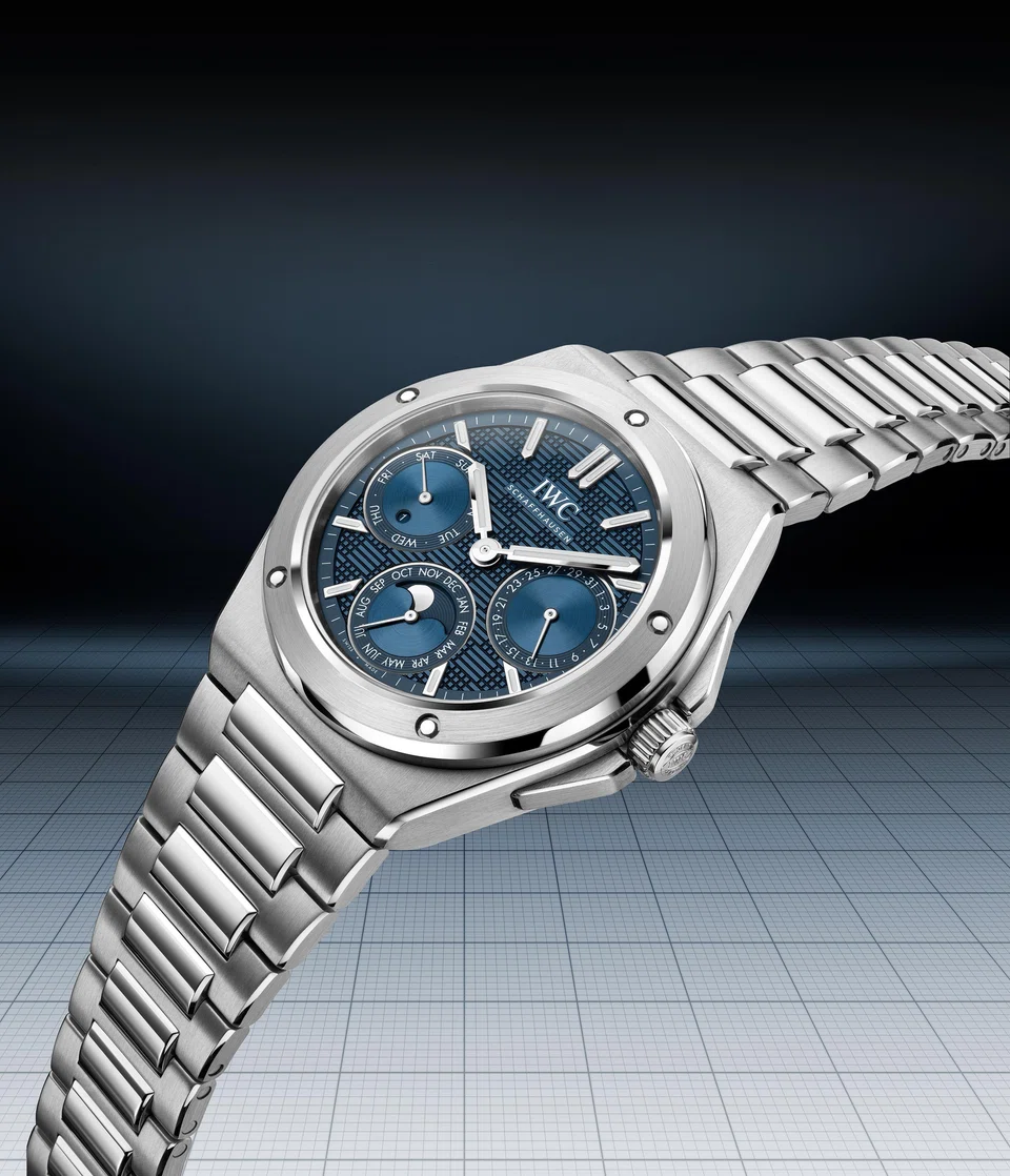 The Ingenieur Perpetual Calendar 41 in Stainless Steel is the first in IWC’s Ingenieur line to showcase Kurt Klaus’ perpetual calendar in a stainless steel case. 