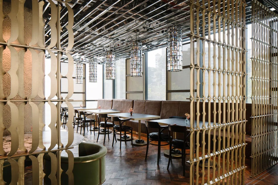 The club was suddenly closed this week, following the abrupt closure of its Hong Kong branch last month.