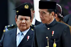 Expenditure in the proposed 2025 budget, which was jointly prepared by Widodo’s (right) ministers and Prabowo’s economic team, is almost 6 per cent higher than this year’s forecast.