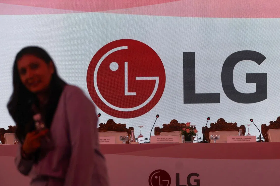 The sovereign wealth funds of Abu Dhabi, Norway and Singapore and global money managers including BlackRock and Fidelity International participated in LG India’s anchor share sale before the start of bidding on Tuesday.