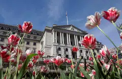 Consumer borrowing grew by a net £1.5 billion (S$2.6 billion), the most since January and up from a increase of £790 million in April, according to BOE data.