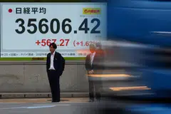 Tokyo, Sydney, Seoul, Taipei, Manila, Jakarta and Wellington rose but Hong Kong, Shanghai and Singapore edged down on Monday.