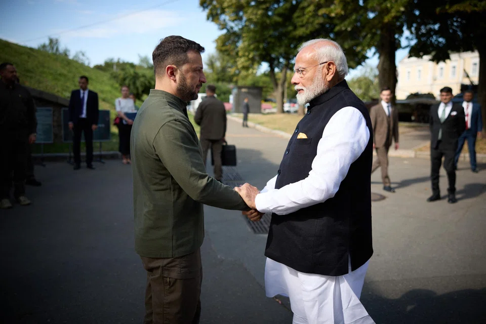 Ukrainian President Volodymyr Zelensky (L) and Indian Prime Minister Narendra meeting in Kyiv. Modi says he comes to Kyiv with a message of peace and calls for dialogue between Russia and Ukraine at the earliest opportunity.