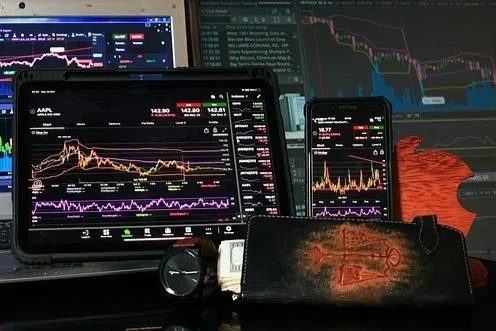 Foreign institutional and individual investors trading via licensed platforms in Vietnam will face a 0.1% tax on transaction value.