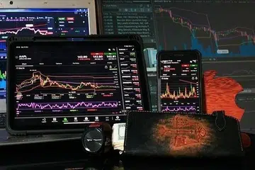 Foreign institutional and individual investors trading via licensed platforms in Vietnam will face a 0.1% tax on transaction value.