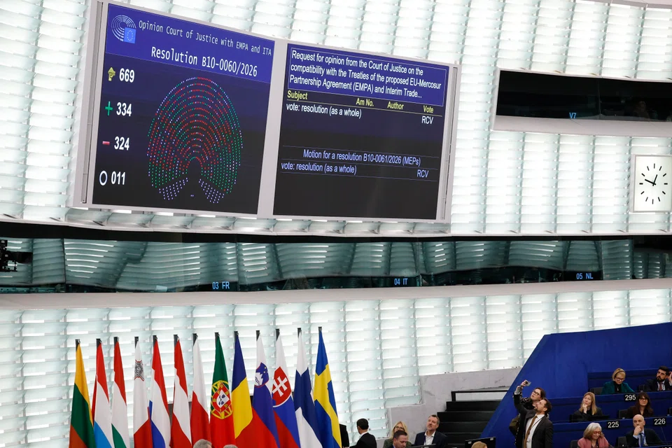 The European parliament backed the motion with 334 votes in favour to 324 against, and 11 abstentions. 