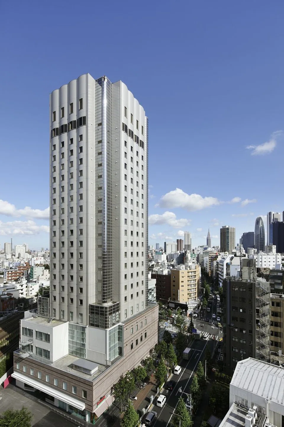 The newly acquired asset is located in Shinjuku and comprises hotel, residential, and ancillary office and retail components.