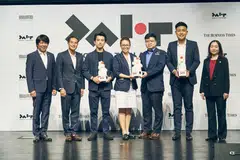 (From left) SUTD's Tai Lee Siang; Senior Minister of State for Digital Development and Information and National Development Tan Kiat How; LionsBot's Tan Wei Hua; Sengkang General Hospital's Moarie Grace Tan and Jeff Tang; MetaOptics Technologies'  Aloysius Chua; and BT editor Chen Huifen.