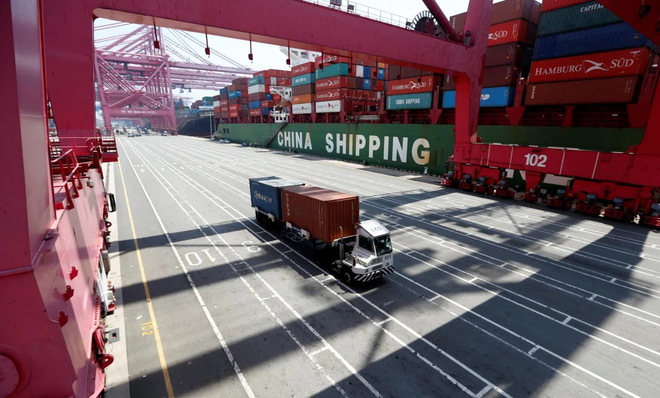 South Korea’s exports emerged from a year-long slump late last year after global demand for its products ranging from electronics and automobiles to petrochemicals and shipbuilding finally started to recover.