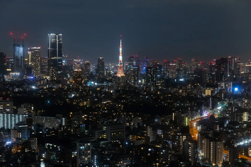 In the first eight months of the year, Japanese investors snapped up a ne 28 trillion (S$249 billion) of the nation’s government bonds.