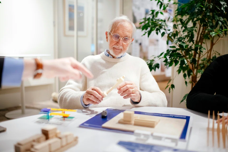 Italian architect Renzo Piano, in charge of revamping the centre, proposes carving up the hulking concrete platform at its base to create an extension of the neighbourhood.
