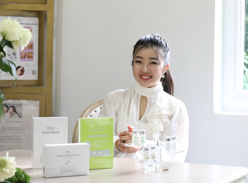 Managing director Quinn Chen says that the products do not contain ingredients such as Vitamin A, retinoids and glycolic acids, which can have harmful side effects. 