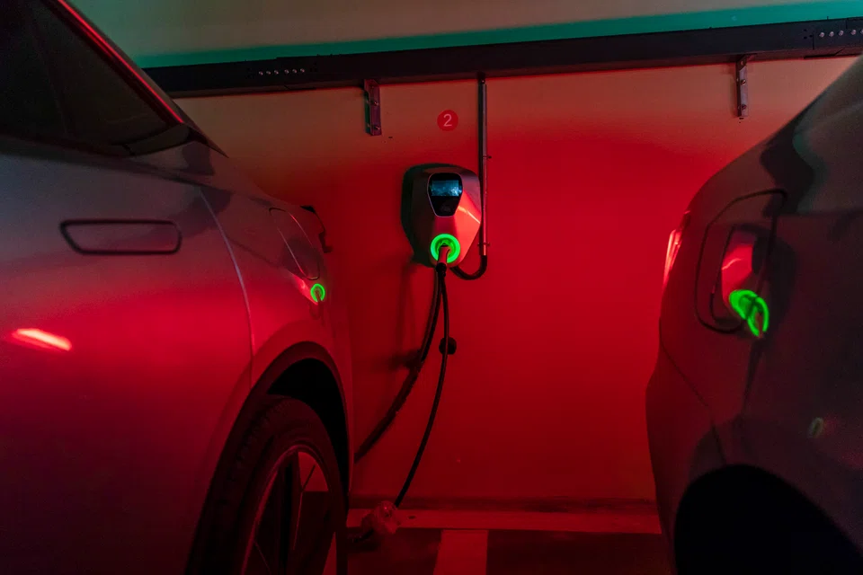 Renewable power and electric vehicle booms continued in China this year, but energy consumption is still growing rapidly.