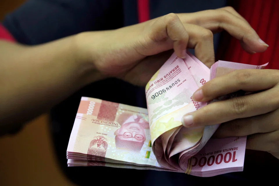 The Indonesian authorities have provided incentives for companies to keep funds longer onshore and convert them to rupiah.