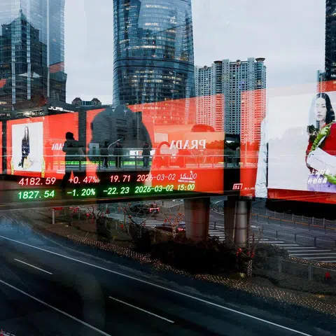 China fund beats 98% of peers; bets on AI, health