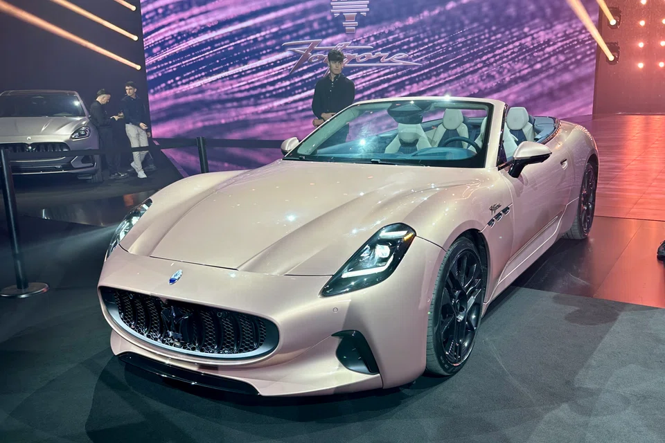 Official prices are far from being determined, but BT estimates the GranCabrio Folgore to cost over S$1 million with COE when it is launched in Singapore. 