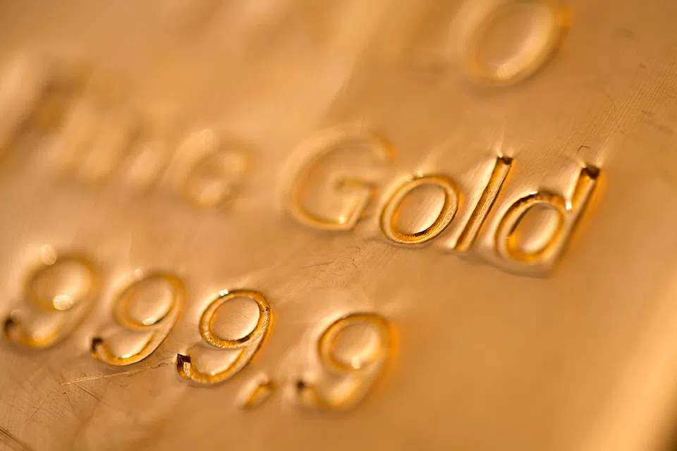 Non-yielding gold tends to perform well in low-interest-rate environments. 