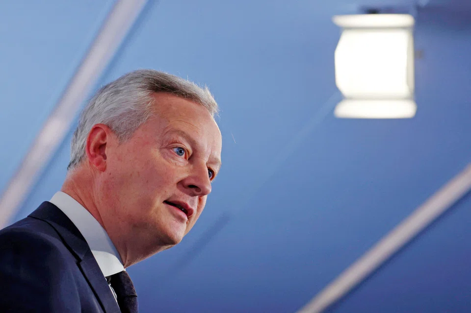 French finance minister Bruno Le Maire is preparing a budget for his successor that will keep the country on course to bring the deficit under 3 per cent of economic output by 2027. 