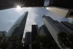 In March, Singapore Reits outperformed the global Reit market.