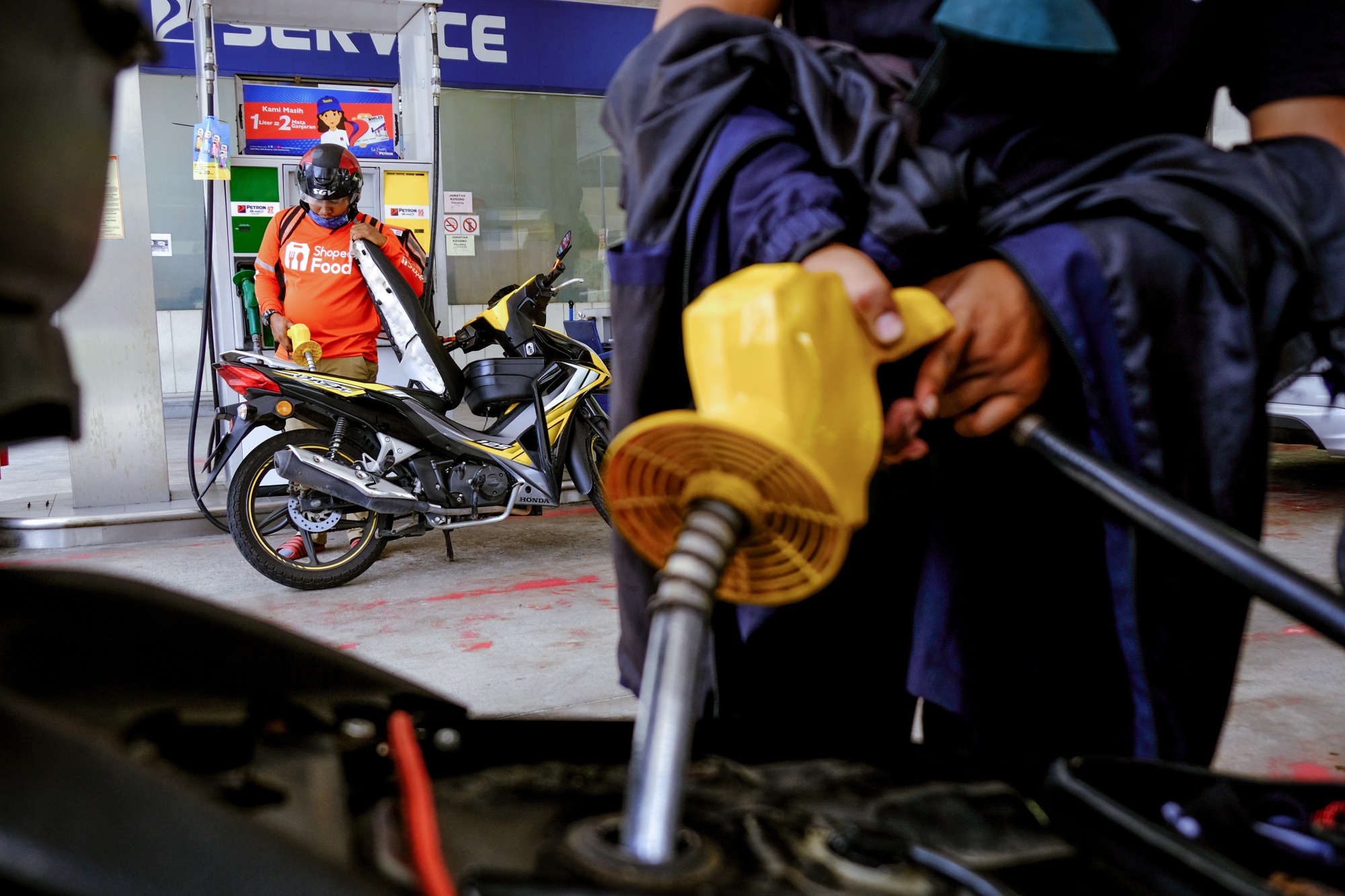 马来西亚安瓦尔表示将在“适当的时候”削减燃油补贴