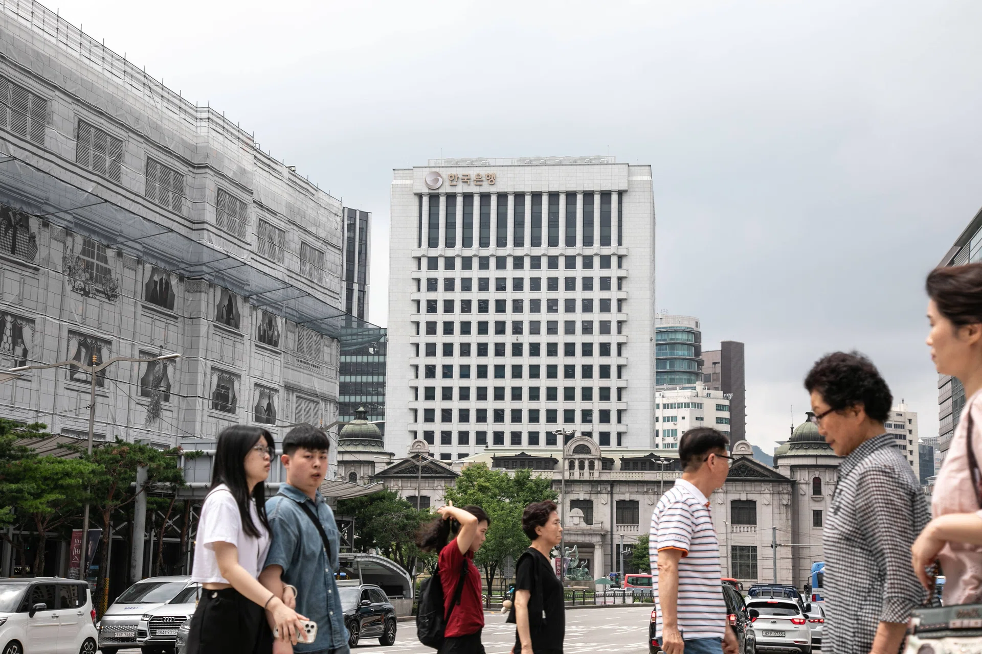 South Korea’s inflation picks up, backing case for BOK rate hold