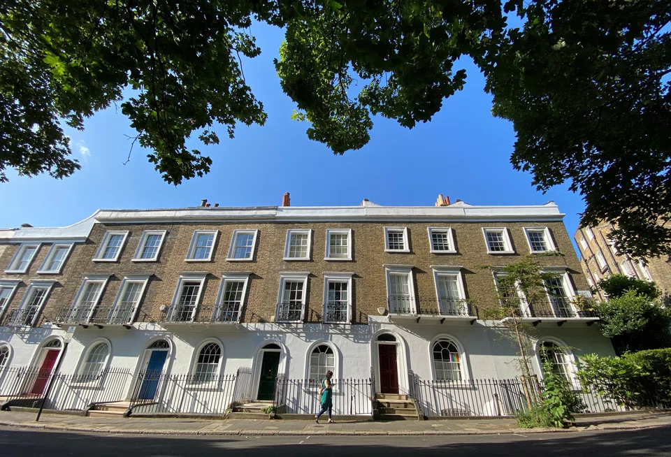 The latest budget cuts capital gains tax by four percentage points to 24 per cent. Landlords who wish to sell their apartments and houses will benefit from the reduction, Knight Frank says.