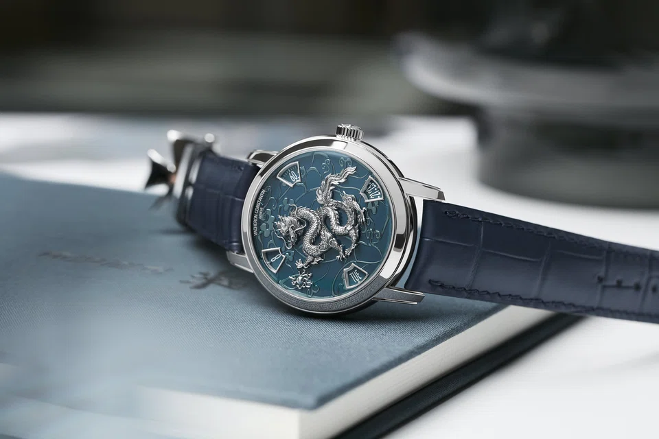 Metiers d'Art The Legend of the Chinese Zodiac Year of the Dragon (platinum).