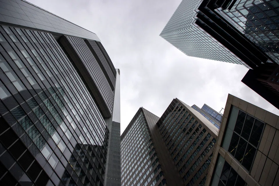 Beside offices, iconic buildings and locations are another portfolio favourite of private investors.