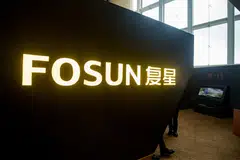 Moody’s withdrew Fosun International’s B2 corporate family and senior unsecured bond ratings, it said in a statement 
