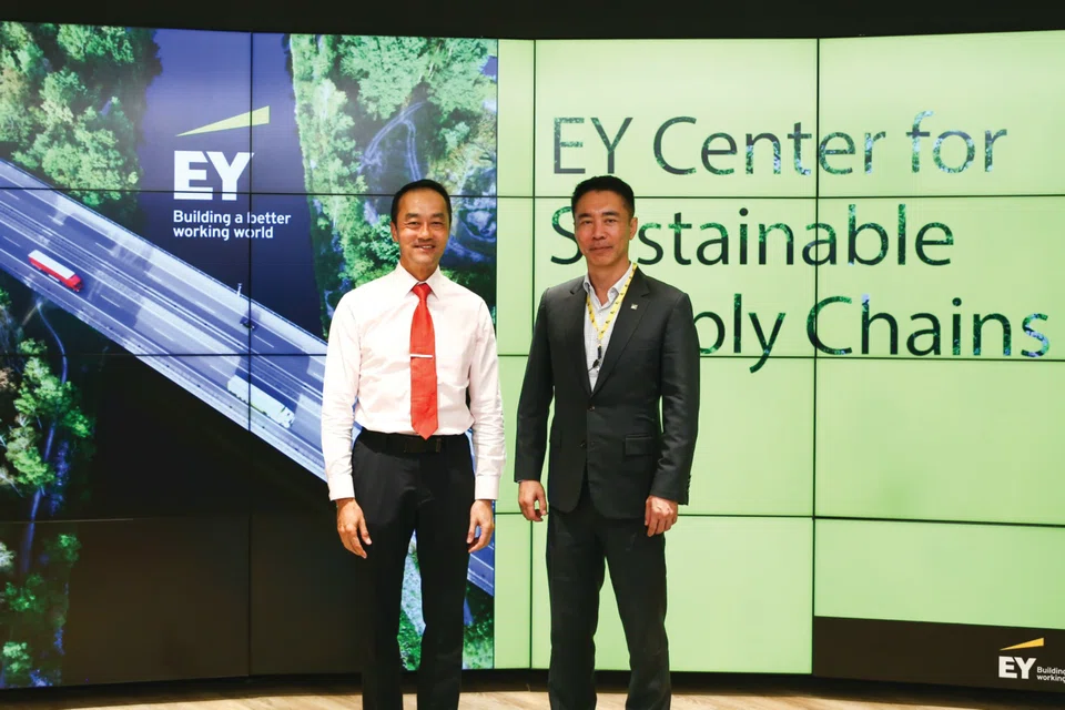 Guest-of-honour, Dr. Koh Poh Koon, then Senior Minister of State for Sustainability and the Environment, now Senior Minister of State for Health and Manpower, at the launch of EY Center for Sustainable Supply Chains in 2023.